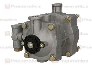 Фото Управляючий клапан причепа PNEUMATICS PN10133